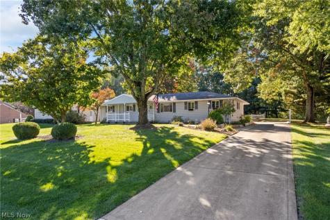 3681 Mariwood Avenue NW Massillon OH 44646