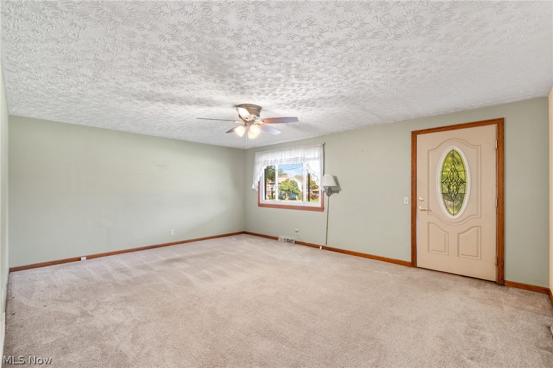 3681 Mariwood Avenue NW Massillon OH 44646