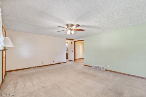 3681 Mariwood Avenue NW Massillon OH 44646
