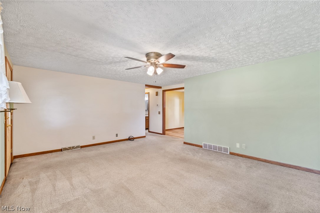 3681 Mariwood Avenue NW Massillon OH 44646