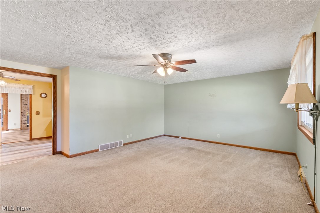 3681 Mariwood Avenue NW Massillon OH 44646