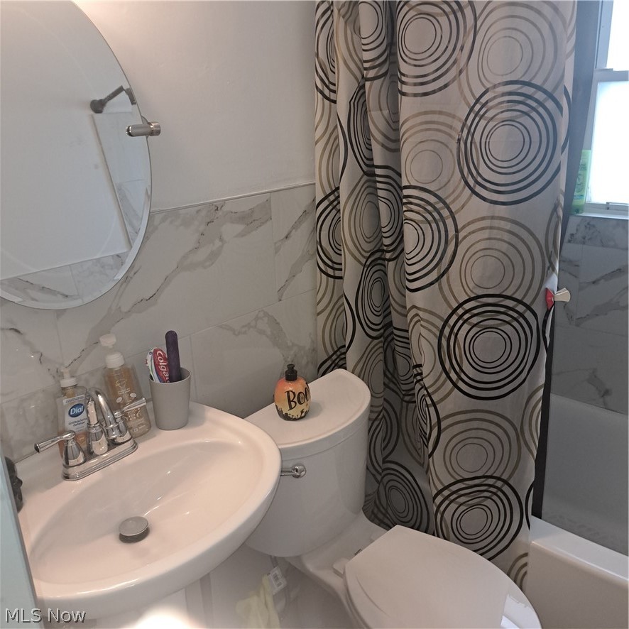 480 W Hylda Avenue Youngstown OH 44511