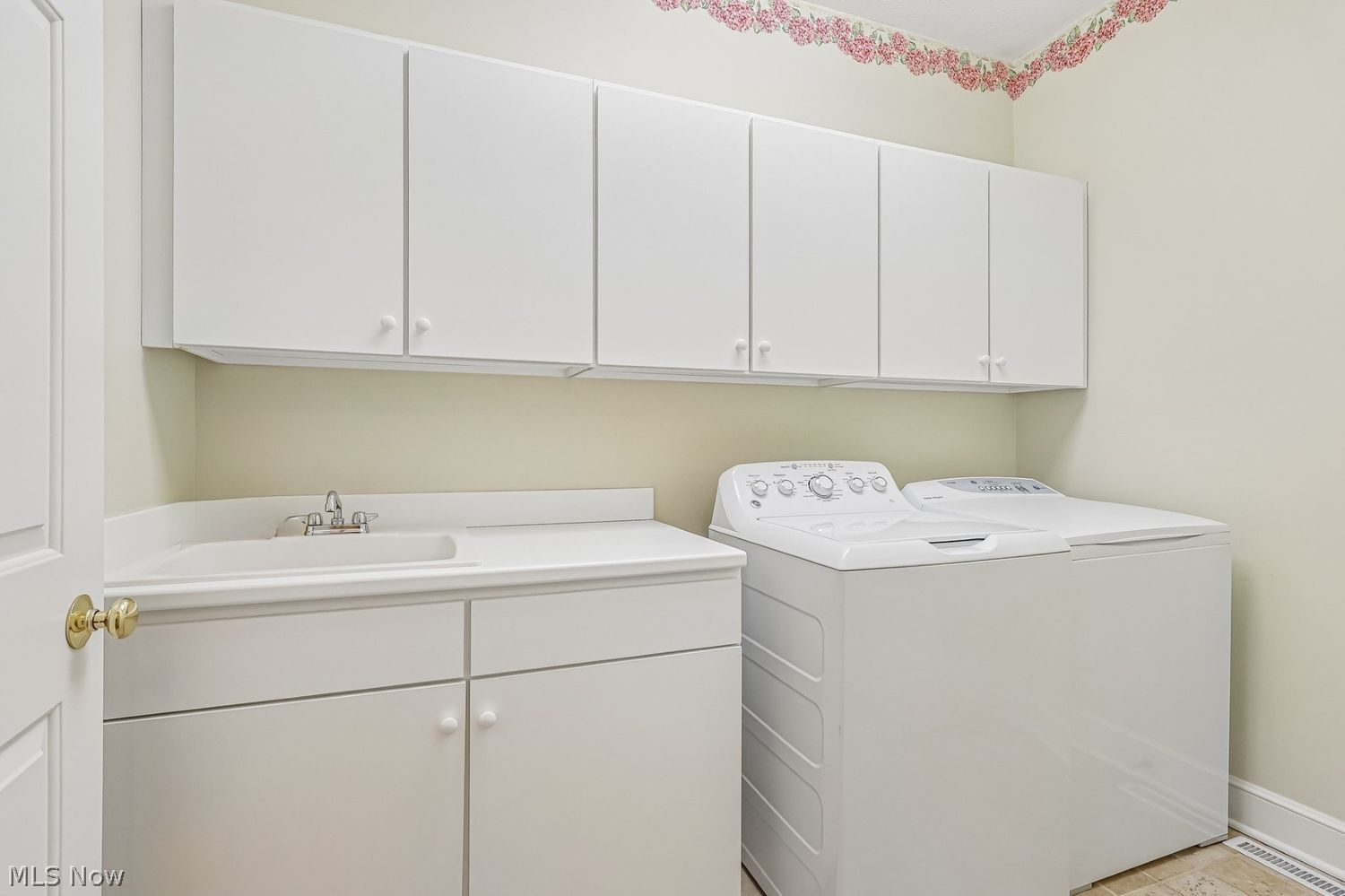 16905 Knolls Way Chagrin Falls OH 44023