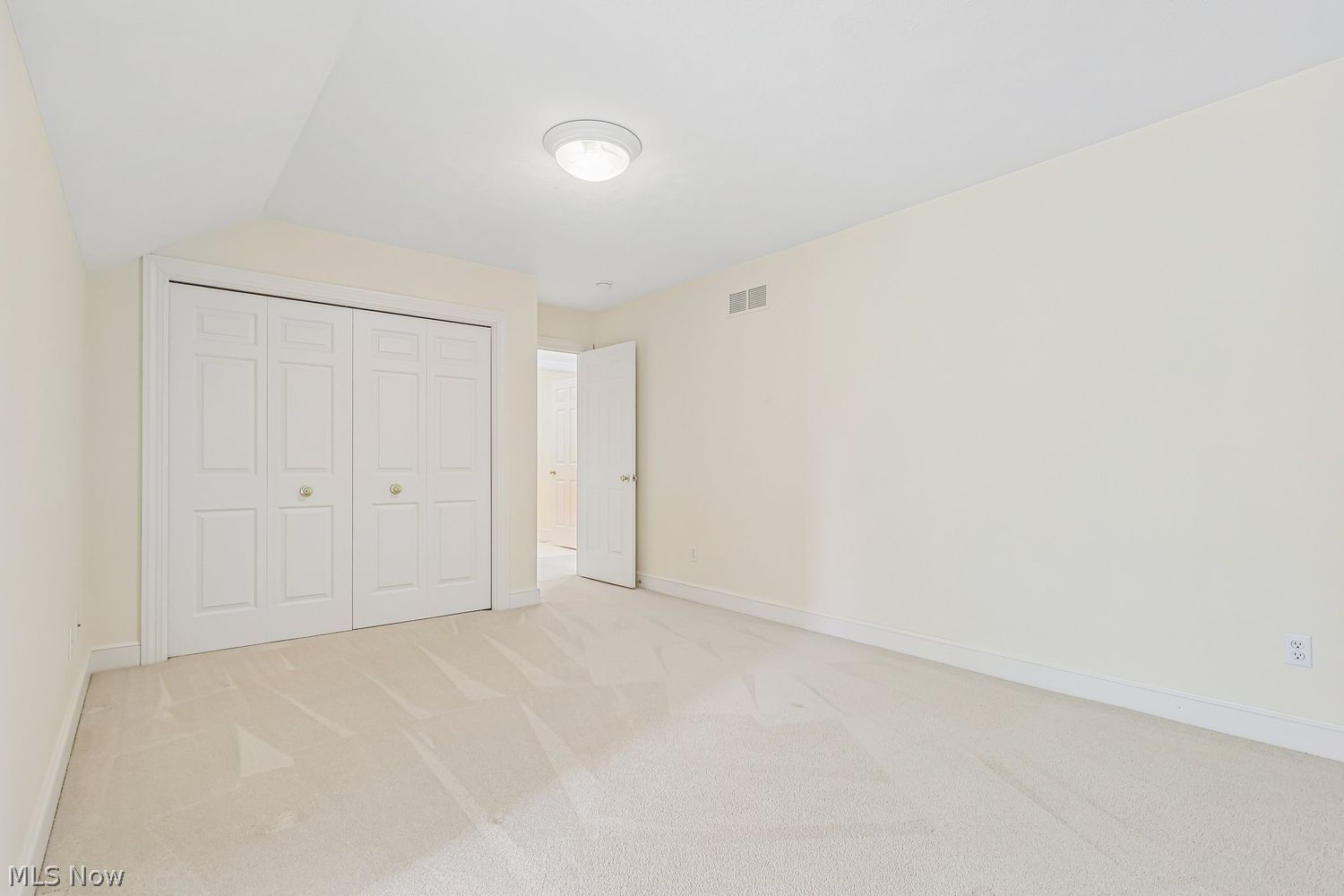 16905 Knolls Way Chagrin Falls OH 44023