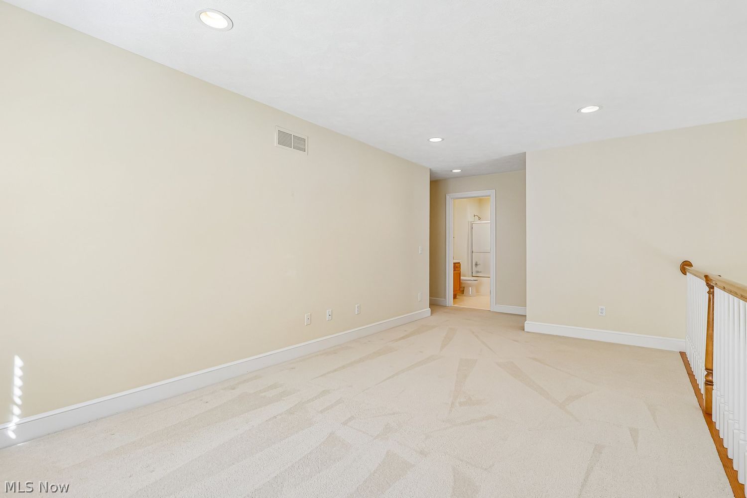 16905 Knolls Way Chagrin Falls OH 44023