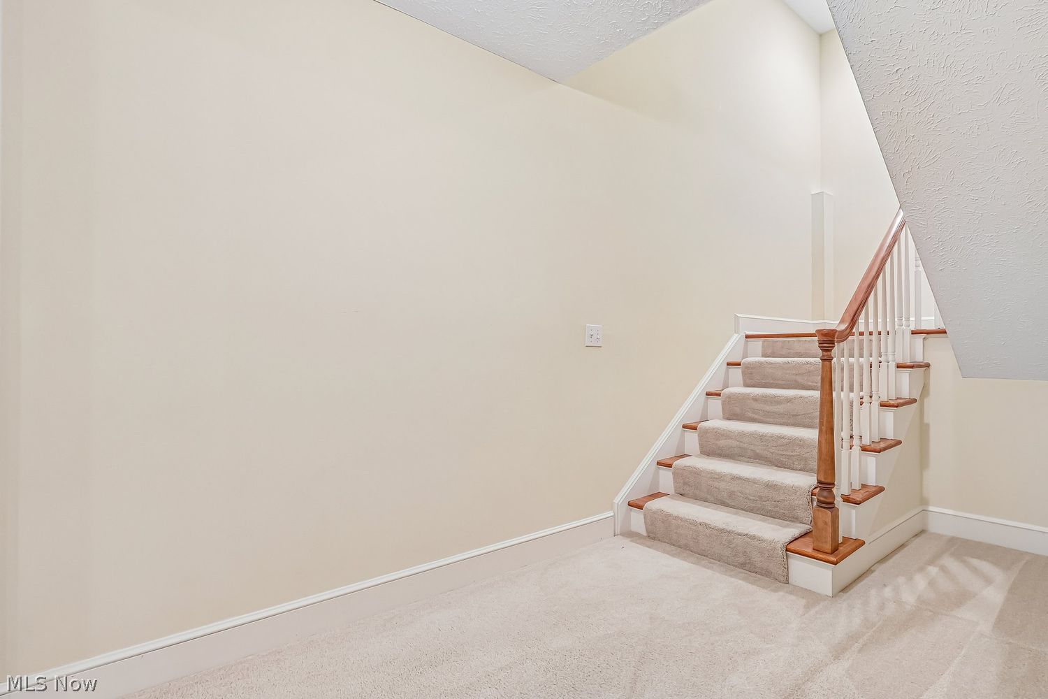 16905 Knolls Way Chagrin Falls OH 44023