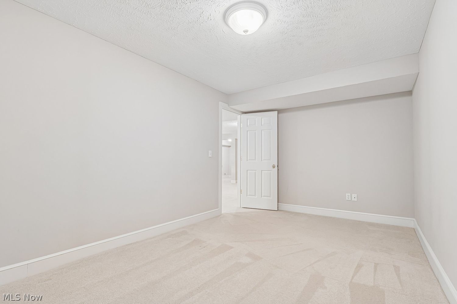 16905 Knolls Way Chagrin Falls OH 44023