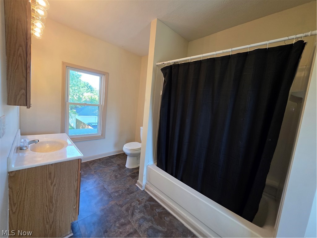 489 Columbia Street Leetonia OH 44431