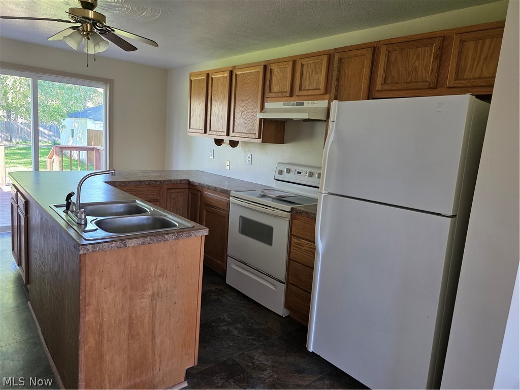 489 Columbia Street Leetonia OH 44431