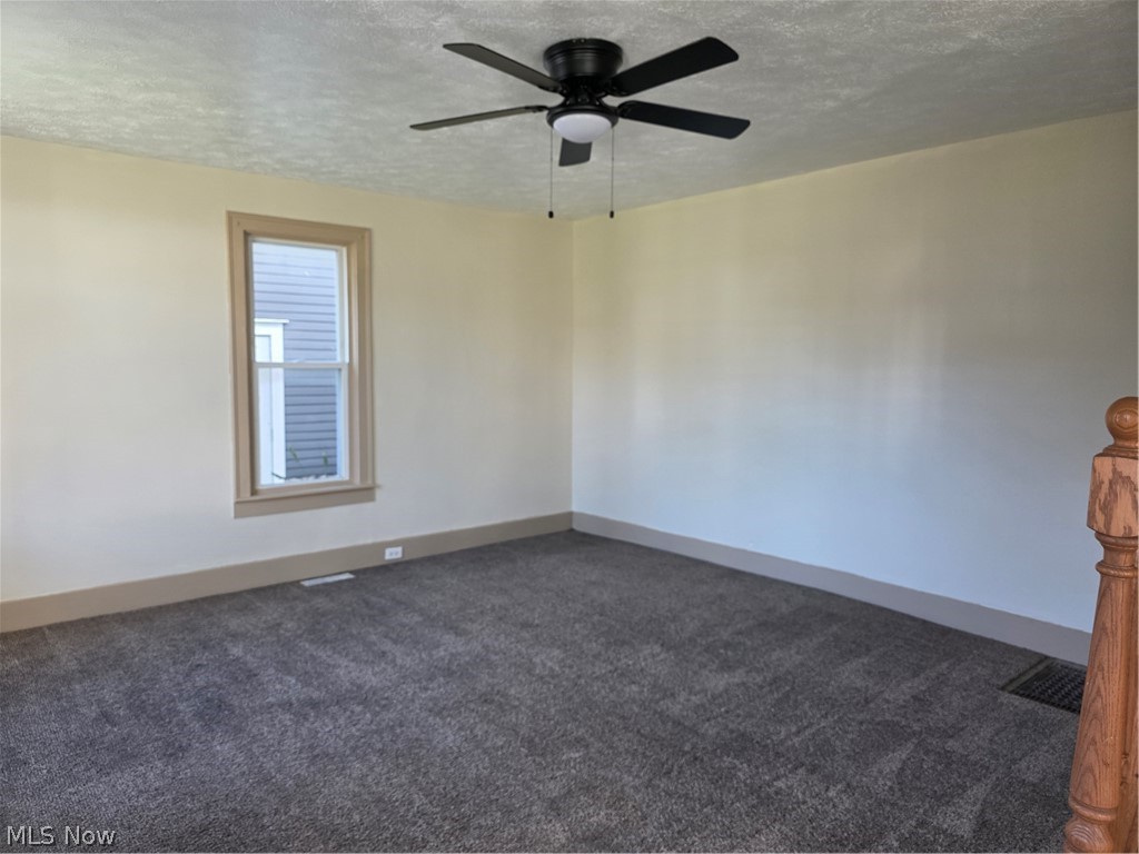 489 Columbia Street Leetonia OH 44431