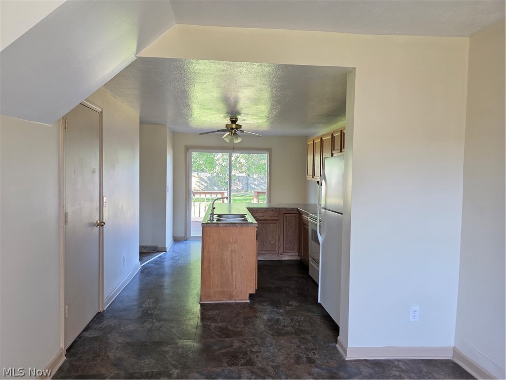 489 Columbia Street Leetonia OH 44431