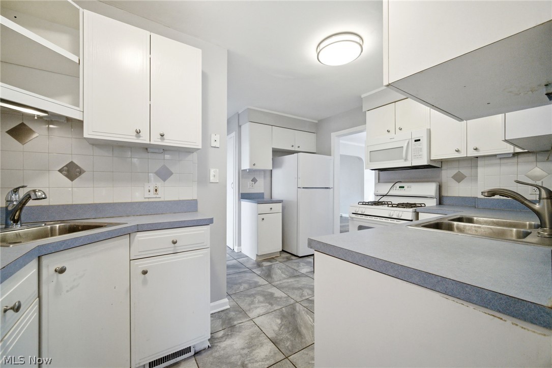 4438 Baintree Road University Heights OH 44118