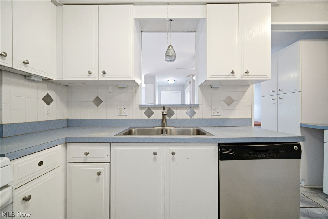 4438 Baintree Road University Heights OH 44118
