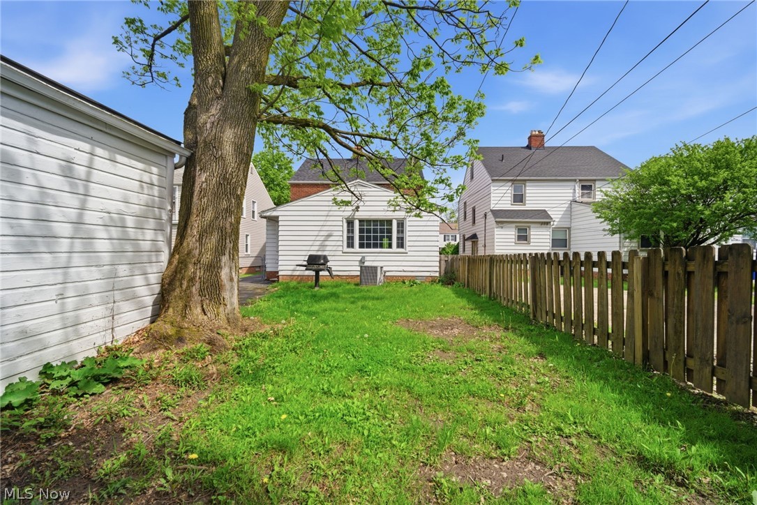 4438 Baintree Road University Heights OH 44118