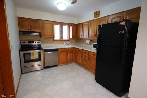 9307 Munich Drive Parma OH 44130