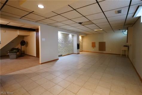 9307 Munich Drive Parma OH 44130