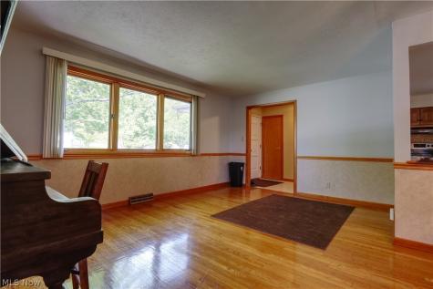 9307 Munich Drive Parma OH 44130