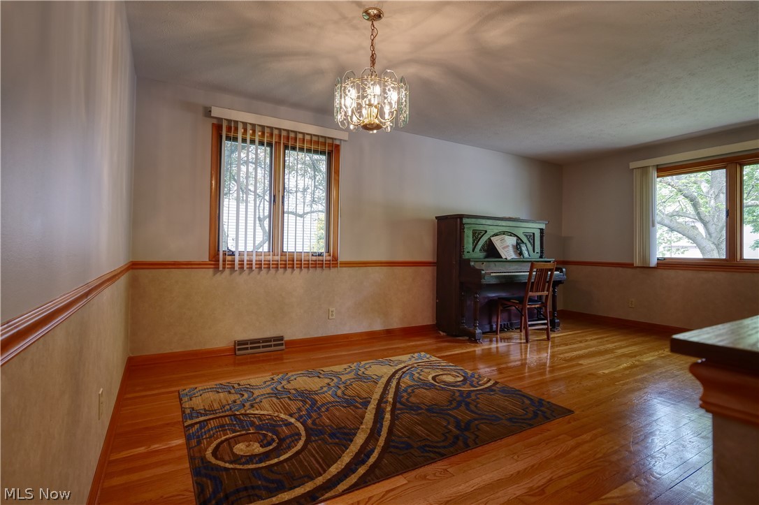 9307 Munich Drive Parma OH 44130