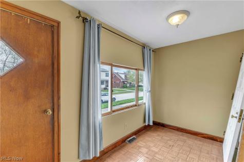 20710 Fuller Avenue Euclid OH 44123