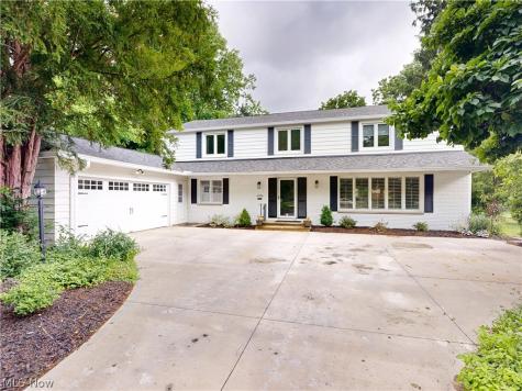 21522 S Woodland Road Shaker Heights OH 44122