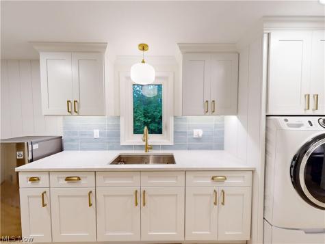21522 S Woodland Road Shaker Heights OH 44122