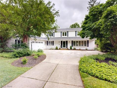 21522 S Woodland Road Shaker Heights OH 44122