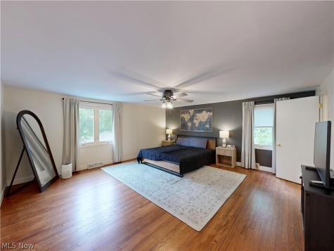 21522 S Woodland Road Shaker Heights OH 44122