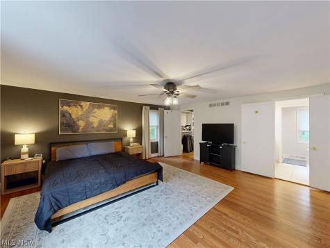 21522 S Woodland Road Shaker Heights OH 44122