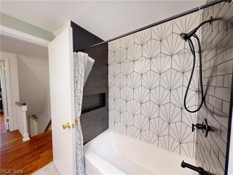 21522 S Woodland Road Shaker Heights OH 44122
