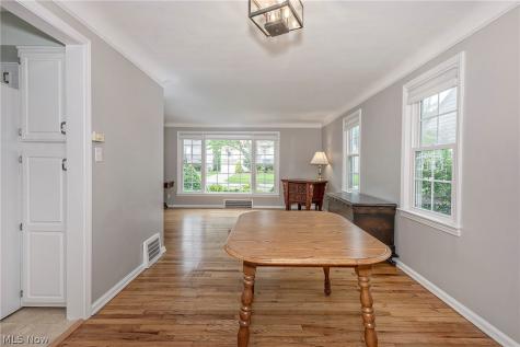 5164 Spencer Road Lyndhurst OH 44124