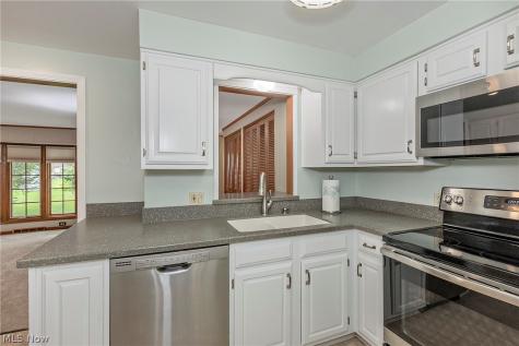 5164 Spencer Road Lyndhurst OH 44124