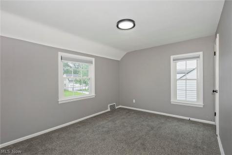 5164 Spencer Road Lyndhurst OH 44124
