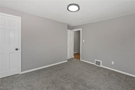5164 Spencer Road Lyndhurst OH 44124