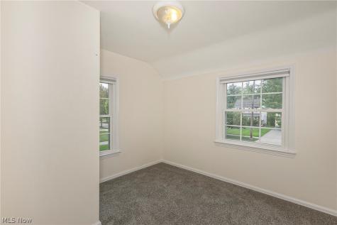 5164 Spencer Road Lyndhurst OH 44124
