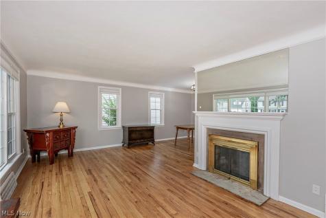 5164 Spencer Road Lyndhurst OH 44124