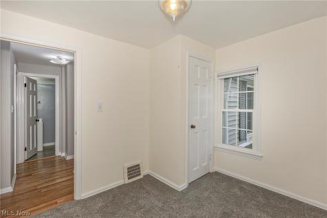 5164 Spencer Road Lyndhurst OH 44124