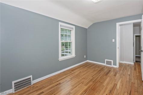 5164 Spencer Road Lyndhurst OH 44124