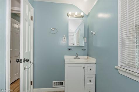 5164 Spencer Road Lyndhurst OH 44124