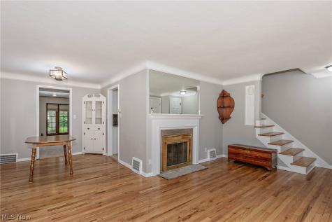 5164 Spencer Road Lyndhurst OH 44124