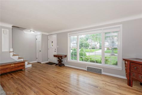 5164 Spencer Road Lyndhurst OH 44124