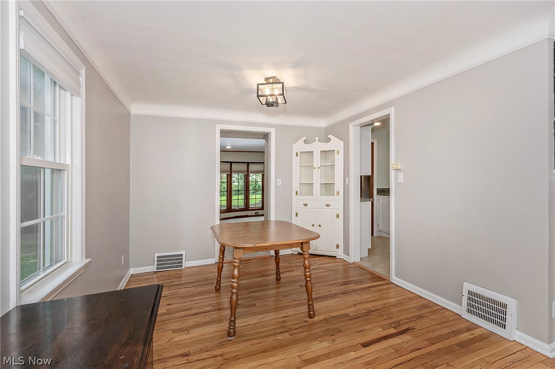 5164 Spencer Road Lyndhurst OH 44124