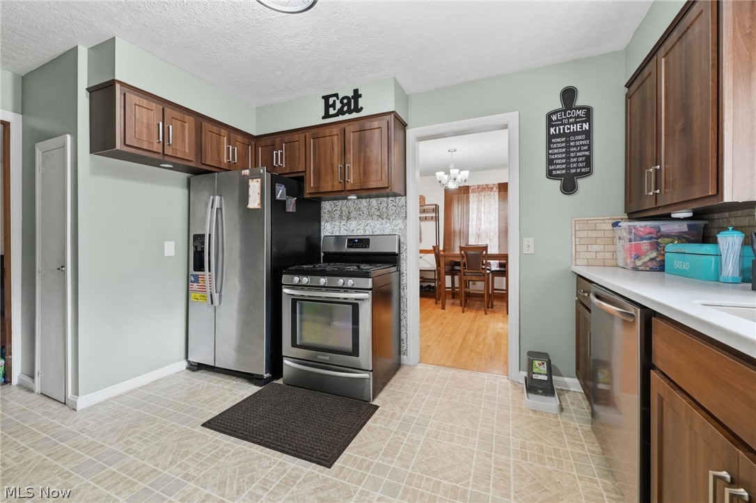 369 E 46th Street Lorain OH 44052