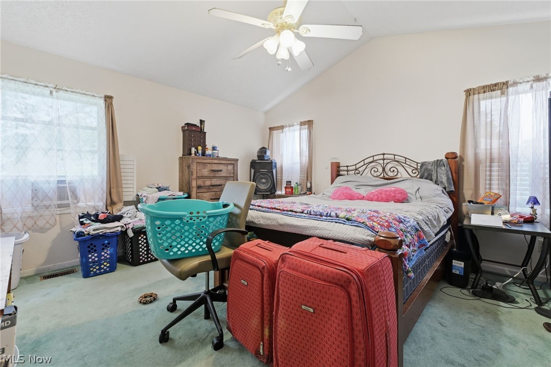 369 E 46th Street Lorain OH 44052
