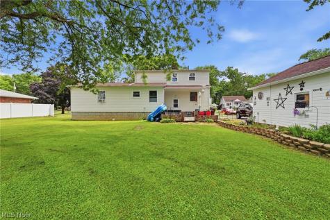 369 E 46th Street Lorain OH 44052