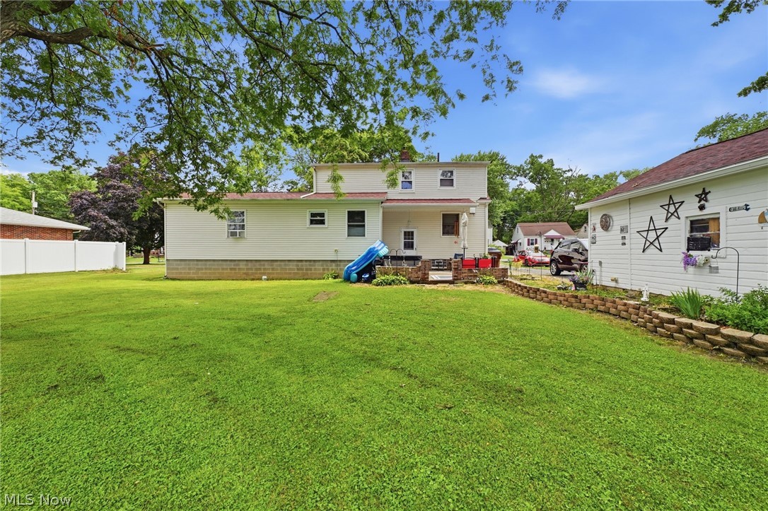 369 E 46th Street Lorain OH 44052