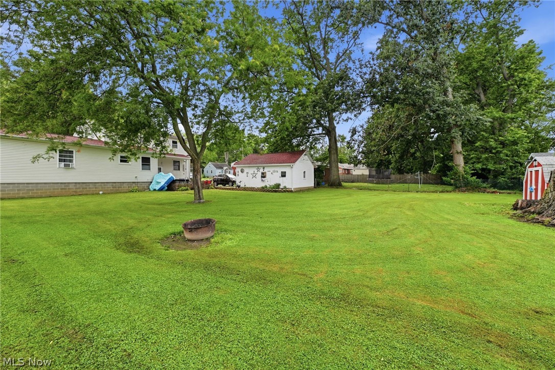 369 E 46th Street Lorain OH 44052