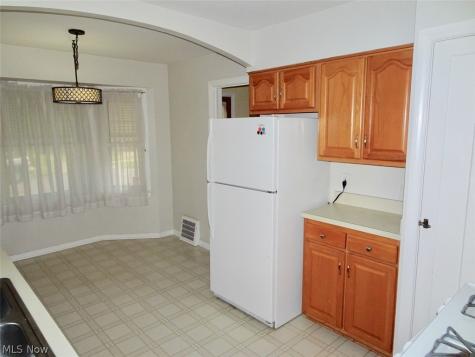 1610 Mayview Avenue Cleveland OH 44109