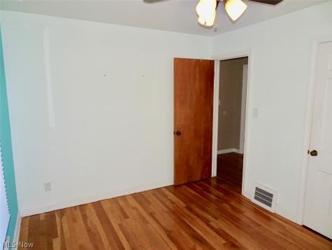 1610 Mayview Avenue Cleveland OH 44109