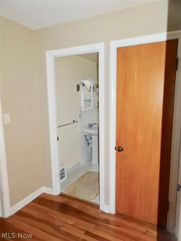 1610 Mayview Avenue Cleveland OH 44109