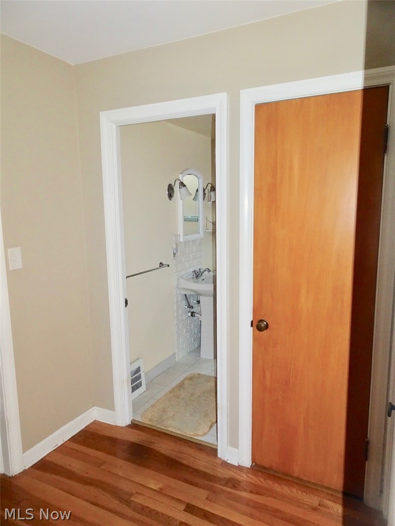 1610 Mayview Avenue Cleveland OH 44109